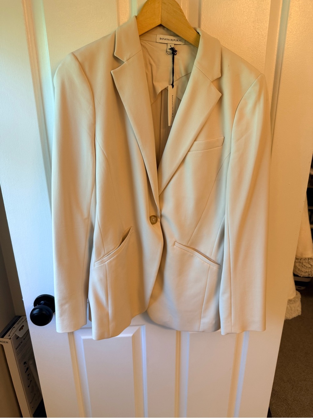 NWT Banana Republic Slim Refined Blazer Size 6 Ivory $200
